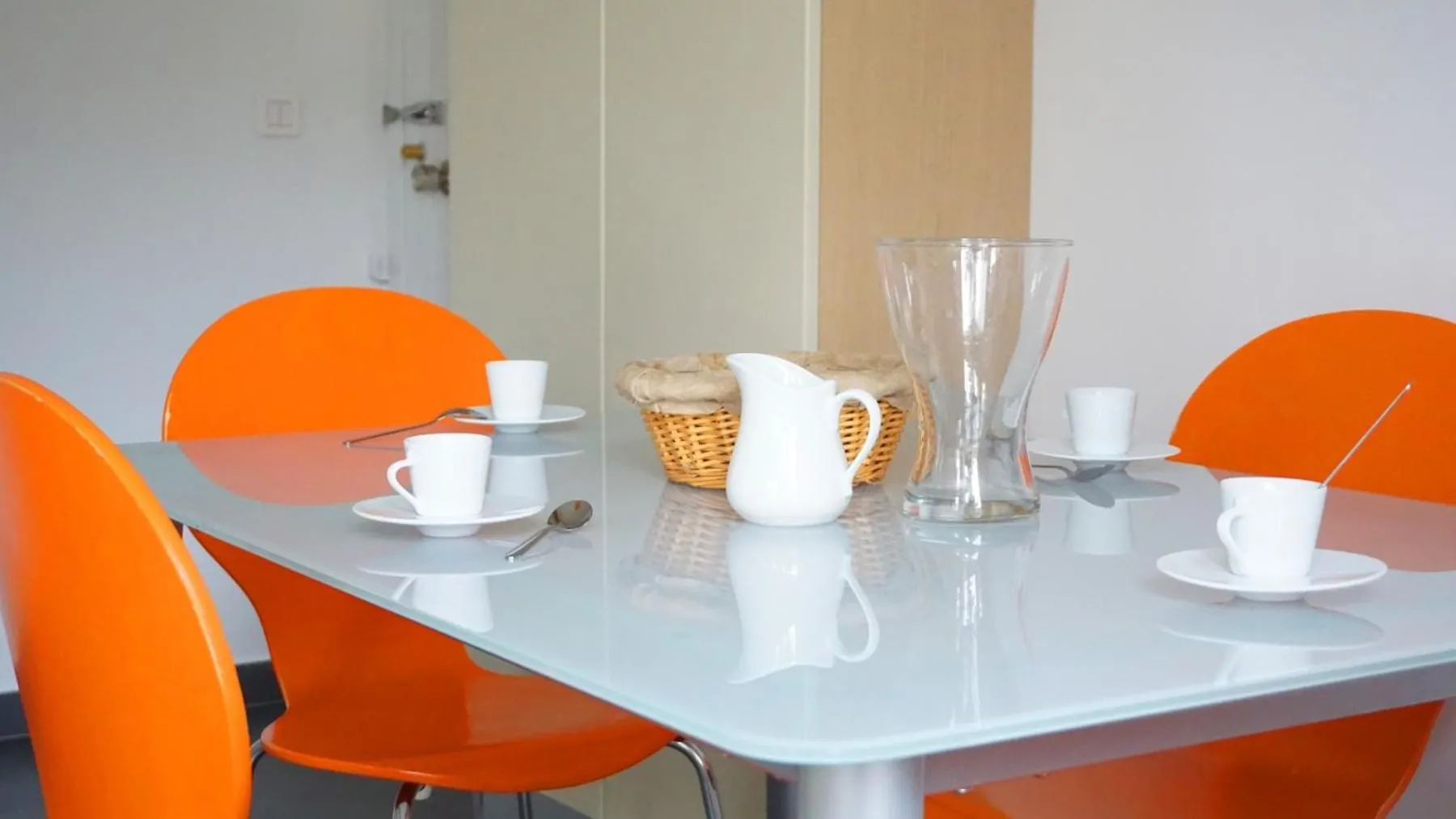 Avenue Bugeaud - Paris 16 Apartment 0*,  France